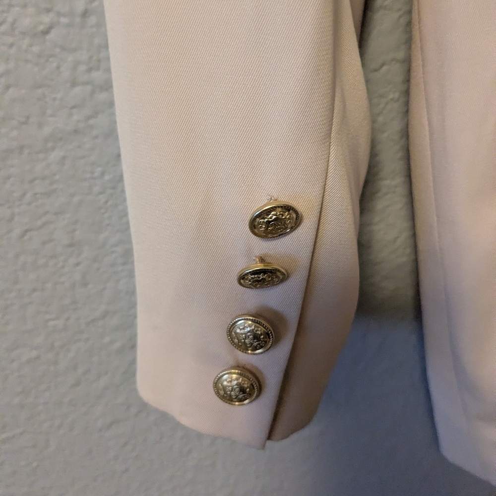 💥SALE💥 Vintage Voz Vago Elegant Beige Blazer with White Accents - Picture 6 of 10